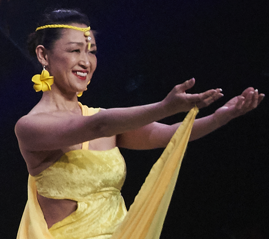 I O HULA STUDIO